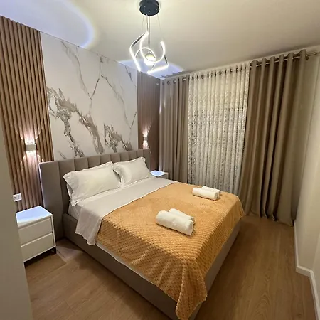 Steisi Luxe * Tirana